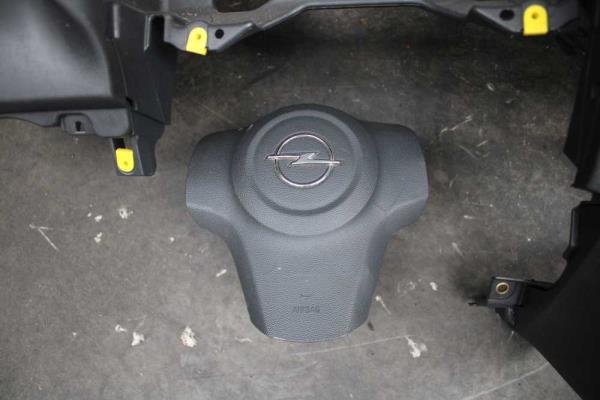 AIRBAG OPEL CORSA D 5-PORTE (TABLEAU DE BORD + AIRBAG VOLANT+ BOITIER AIRBAG + CEINTURES) - Vue 2